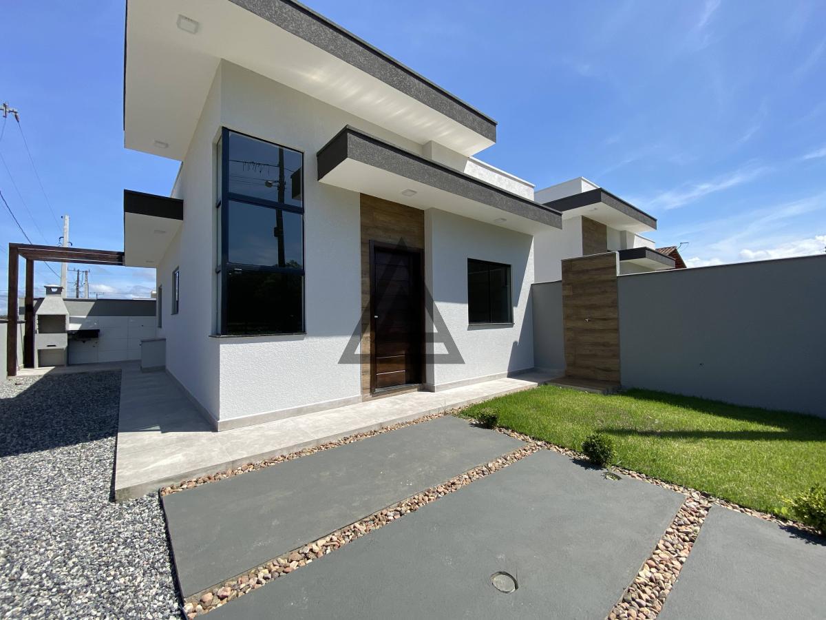 IMÓVEL DE ESQUINA - COMPACTA E COM ÓTIMO PADRÃO DE ACABAMENTO - BALNEÁRIO VOLTA AO MUNDO  - ITAPOÁ SC